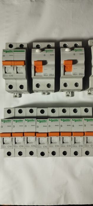 Автоматические выключатели,УЗО.  Schneider Electric .