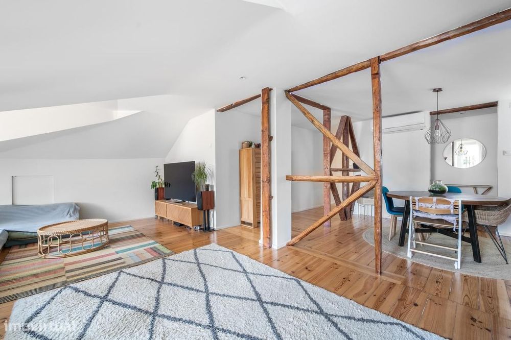 Apartamento T2 + 1 com vista, São Bento, Lisboa