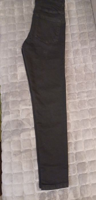 Spodnie 42 Sinsay