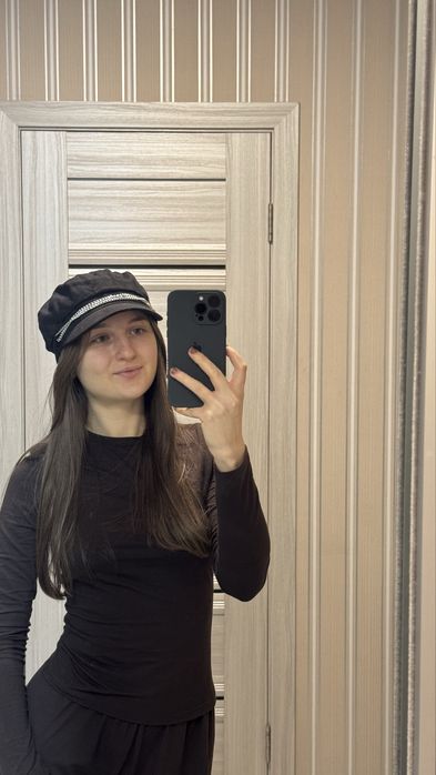 Шарф, рукавиці та кепка