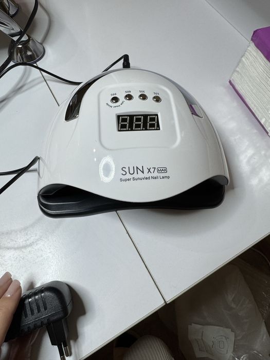 Лампа для манікюру