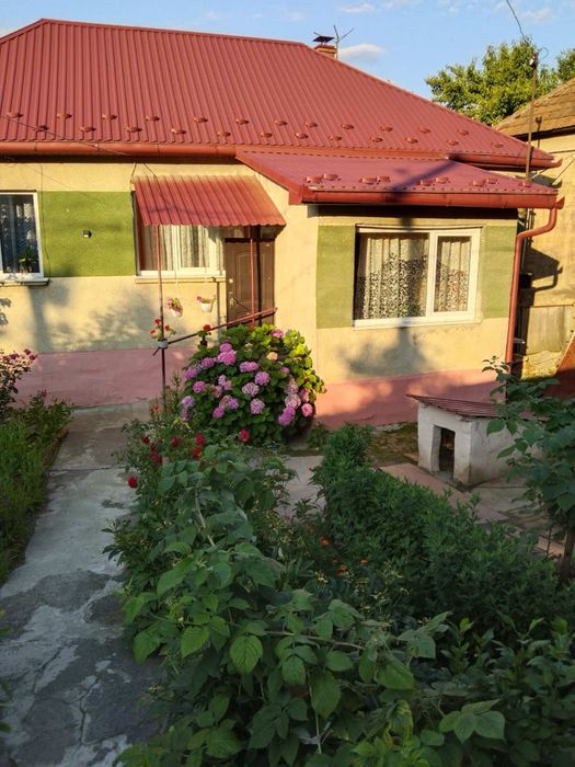 Продаж будинку у паланку гарний стан.