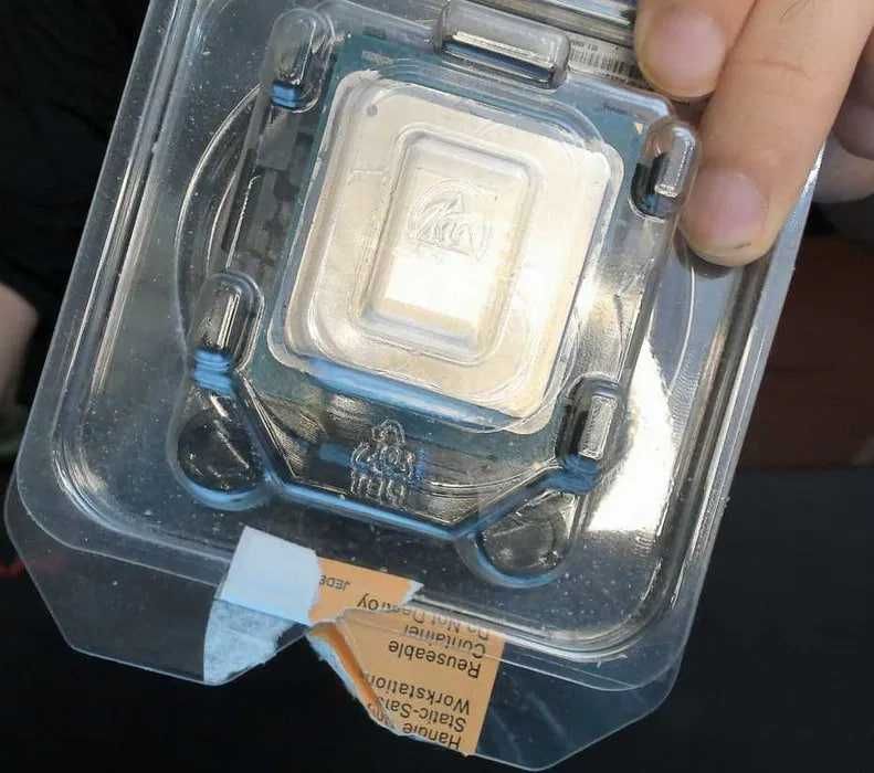 i7 4820k - самый мощный процессор на чипсет x79