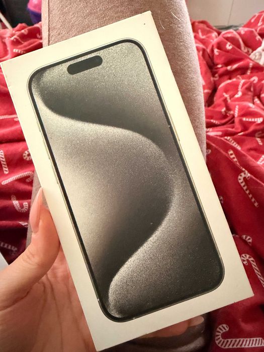 Iphone 15 pro Silver 128 Gb