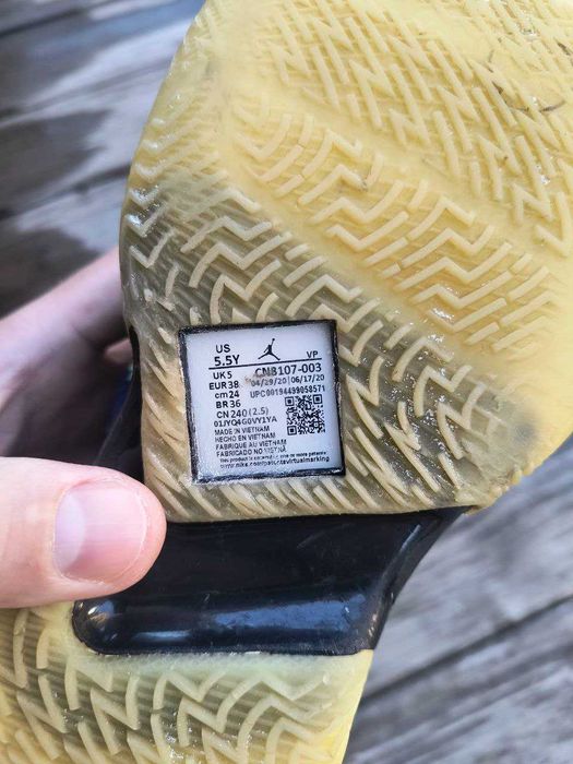 Кросівки Jordan. Jordan. Кросівки 38 розмір. Високі кросівки. Кросівки