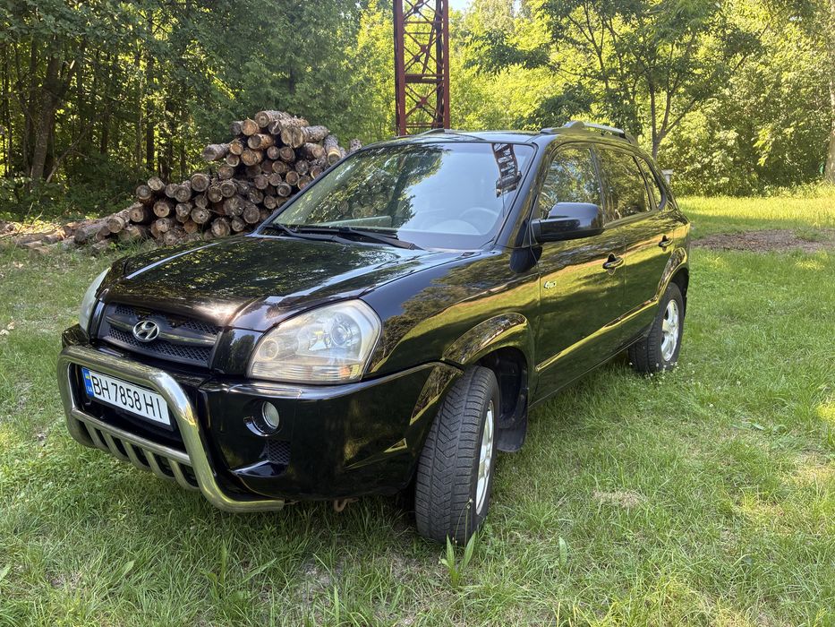 Поодається Hyundai Tucson 4WD АКПП