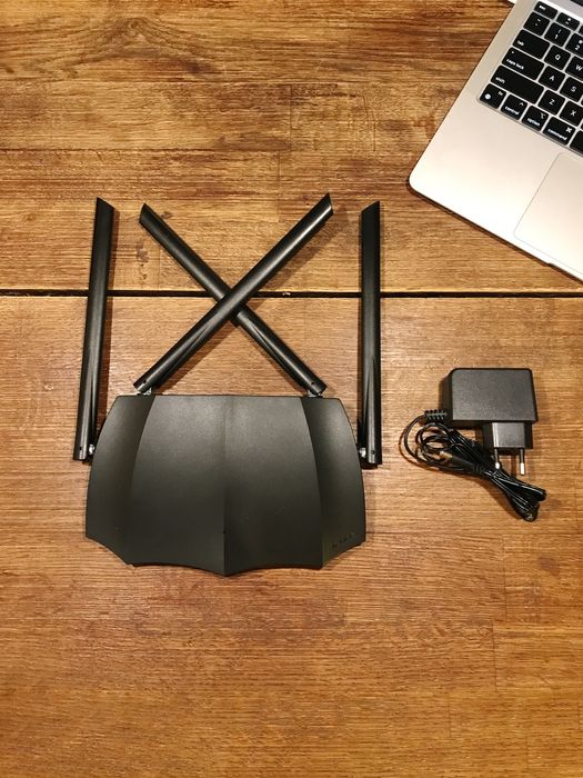 Гігабітний  WiFi Роутер Tenda 1200 AC8