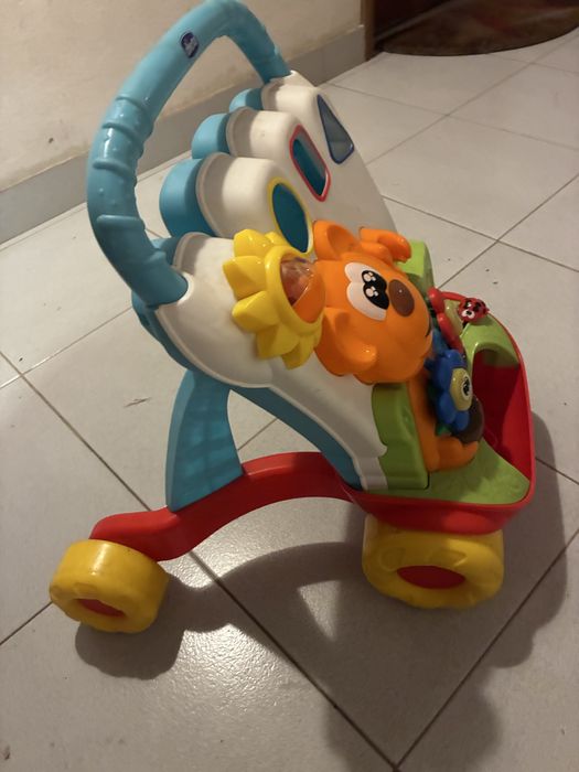 Andarilho chico bebe