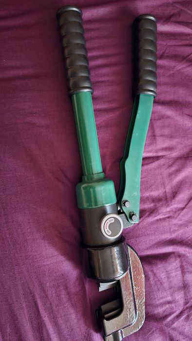 Ręczna hydrauluczna gilotyna do kabli. Drutu
5.0 5.0 z 5 gwiazdek (3)