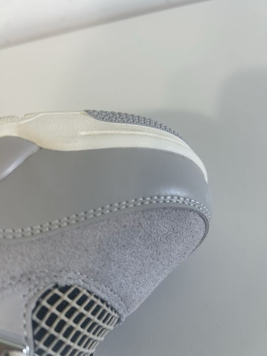 jordan 4 frozen moments