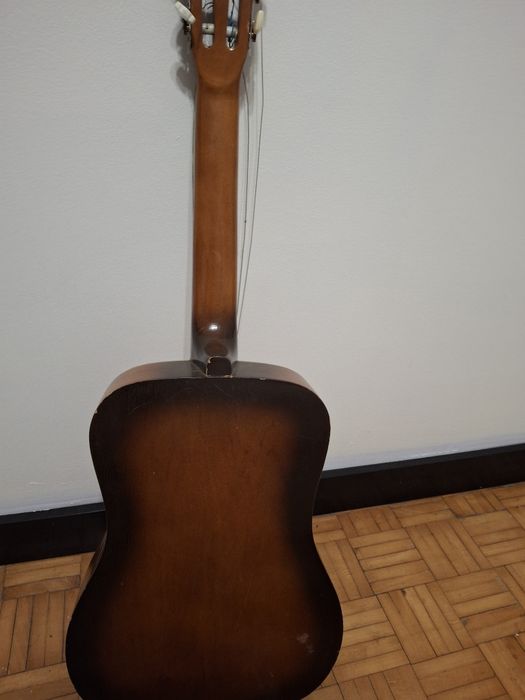 Gitara akustyczna