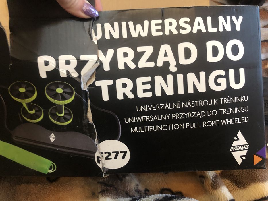 Uniwersalny przyrząd do wszechstronnego treningu