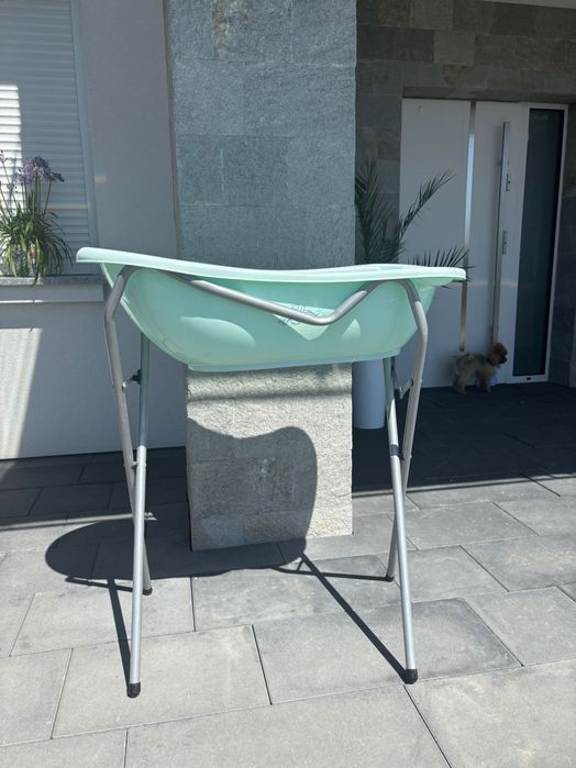 Sprzedam stojak do kąpieli dla noworodka wanienka gratis