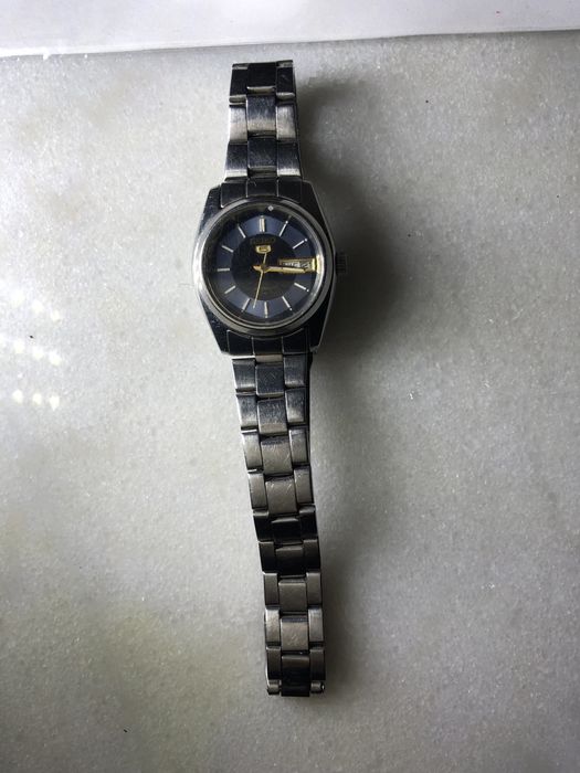 Женские часы  SEIKO