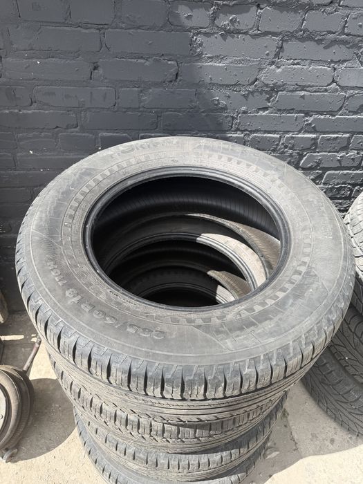 Шини Nokian  285 60 R18 116H