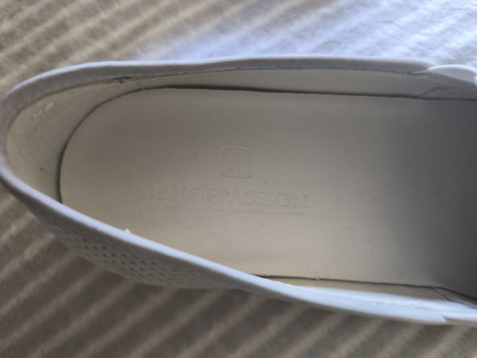 Sapatos em pele tamanho 40.5 marca shoepassion