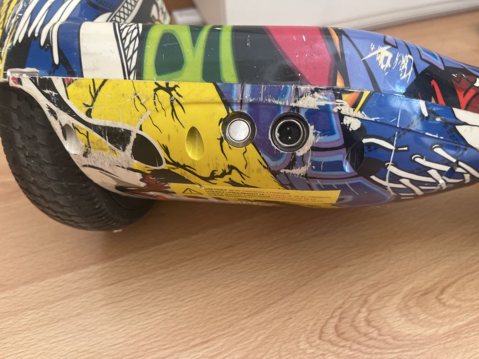 Hoverboard e carregador
