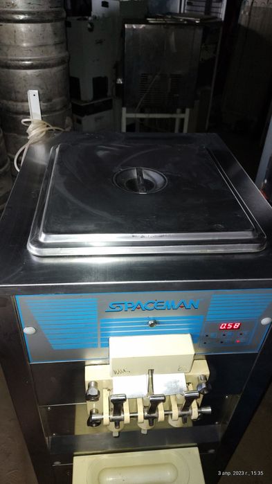 Фризер Spaceman 240a для мороженого