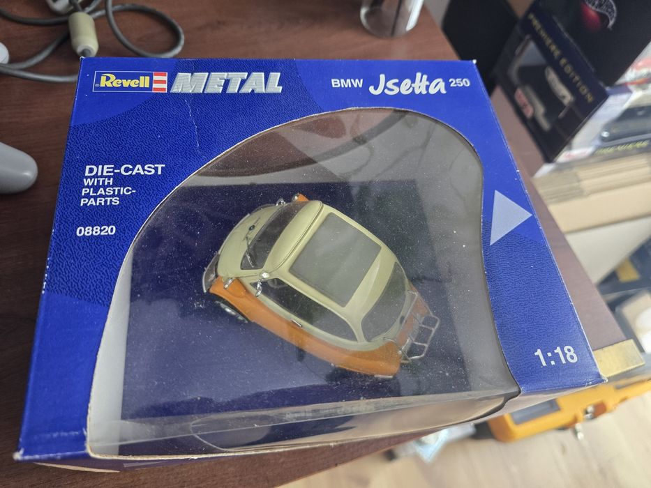 Revell BMW Isetta 250 Skala 1:18