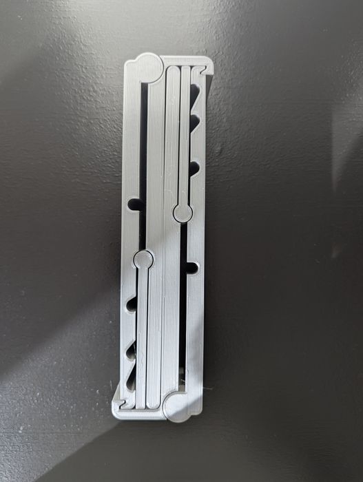 Suporte para PC ajustável