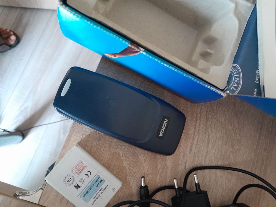 Nokia 3310 pudełko i instrukcja oryginal