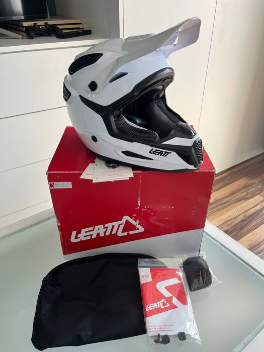 Kask LEATT GPX 5.5 Junior Dla dziecka Solid MX(cross,quad,enduro,mtb)