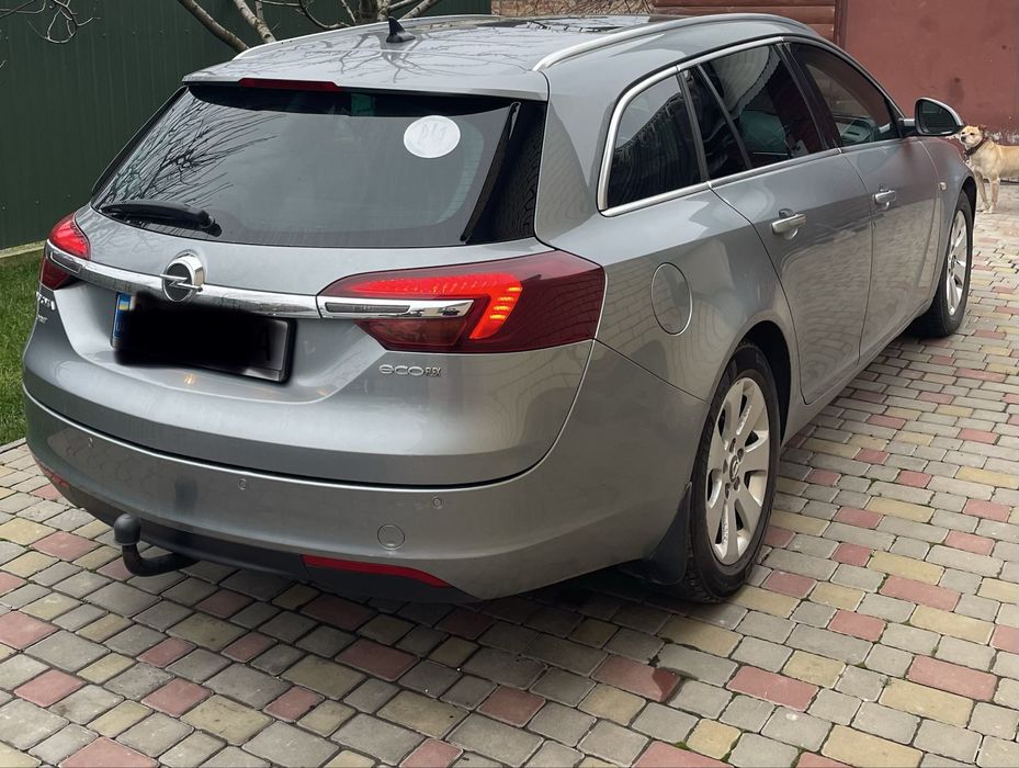 Автомобіль Opel Insignia 2014
