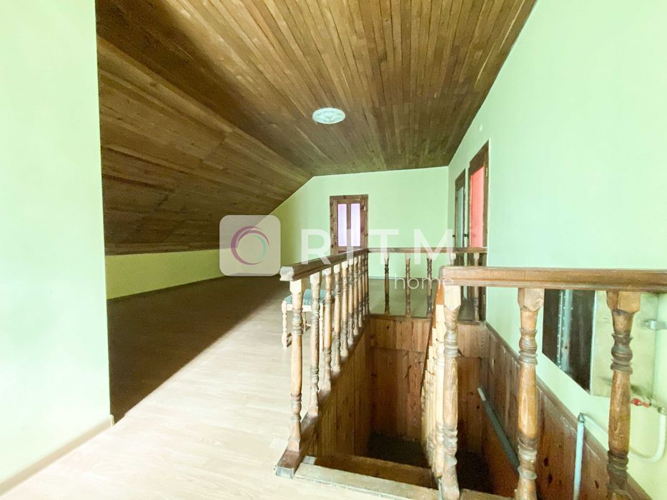 Ексклюзивний будинок садибного типу з розкішною територією с.Тарасове