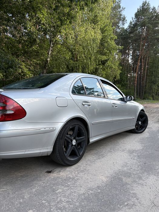 Mersedes w211 e320 не розмитнений
