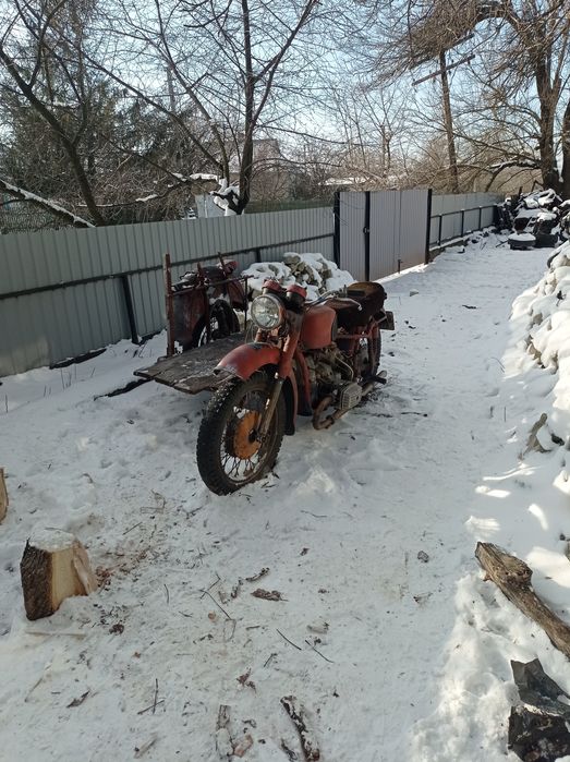 Мт Днепр мотоцикл на полном боевом ходу економичен