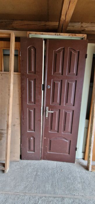 Продам Б/У двері