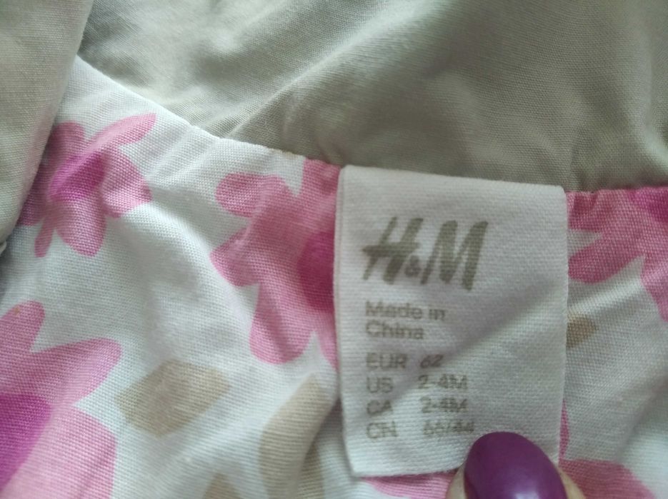 Wiosenny płaszczyk dla dziewczynki H&M, r. 62