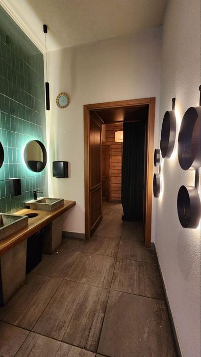 Фасадное помещение ! Аренда! 320м² . БЕЗ КОМИССИИ!