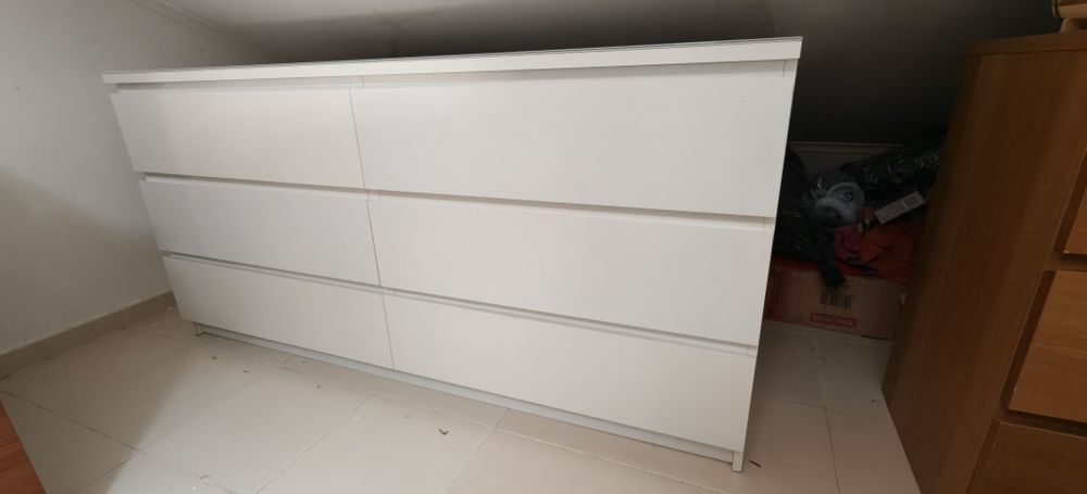 Cómoda IKEA 6 gavetas tampo de vidro