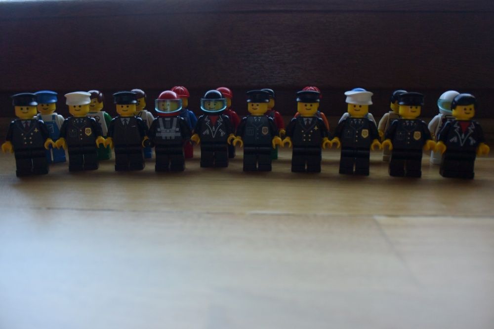 LEGO CITY Oryginalna Figurka Mieszkaniec Miasta Rarytas Kolekcjonerski