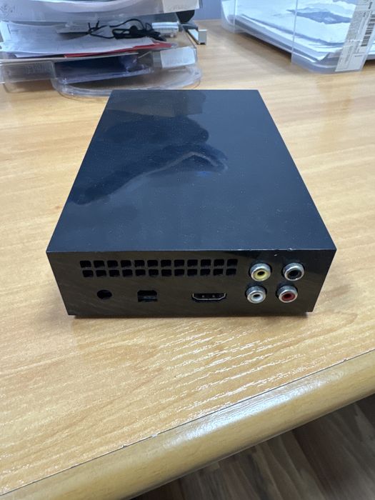LaCie Disco by Neil Poulton 1TB - 3,5'' com Media Center