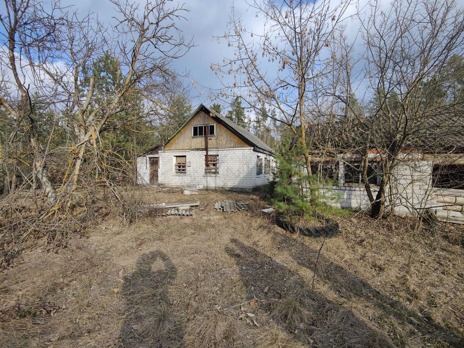 Продаж земельної ділянки з будинком під реконструкцію в с. Свидівок