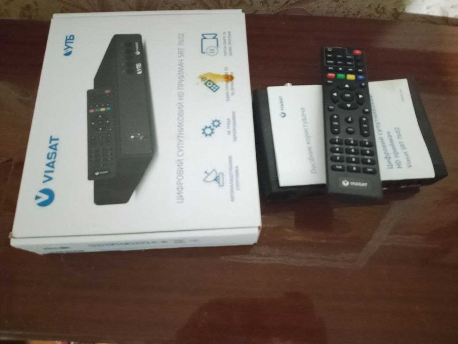 Супутниковий HD тюнер Viasat SRT 7602