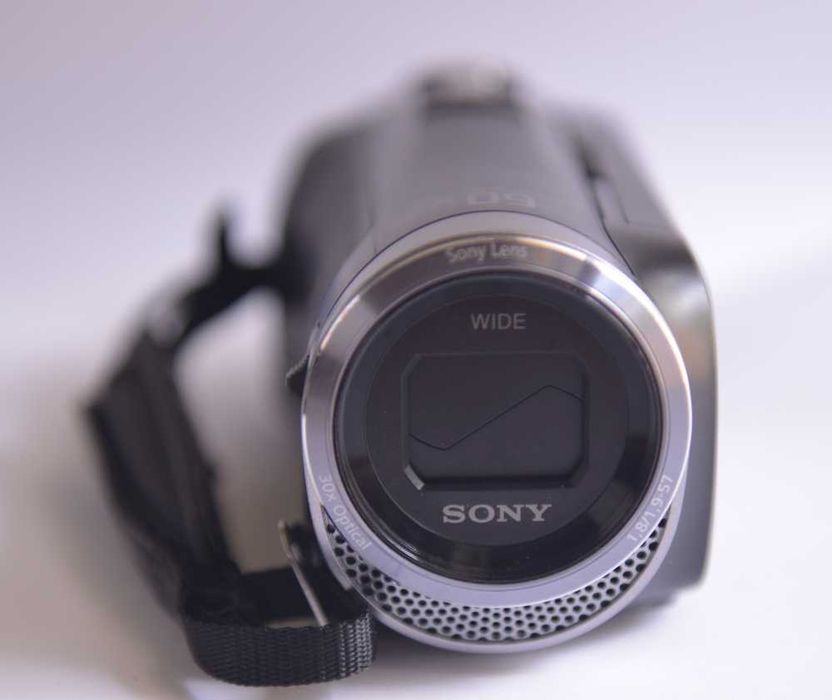 Kamera HD Sony HDR-PJ330 z projektorem Czarna