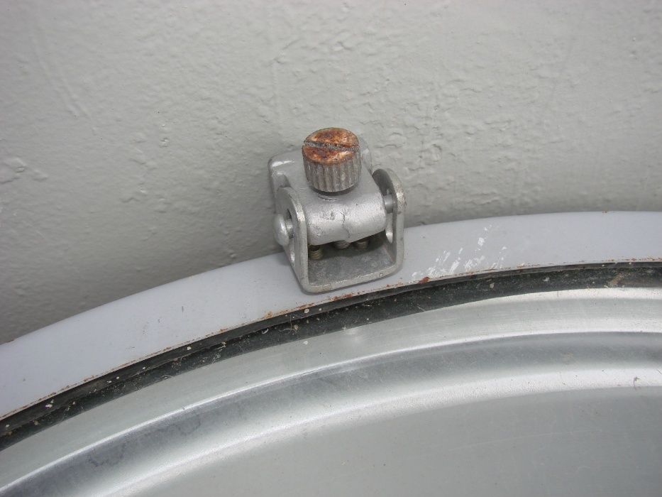 stara lampa industrialna CCCP