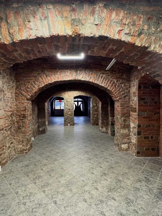 Оренда комерційного приміщення в центрі міста