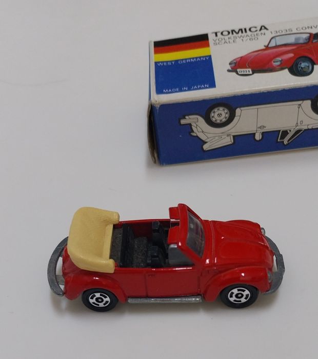 Miniatura antiga Tomica Volkswagen