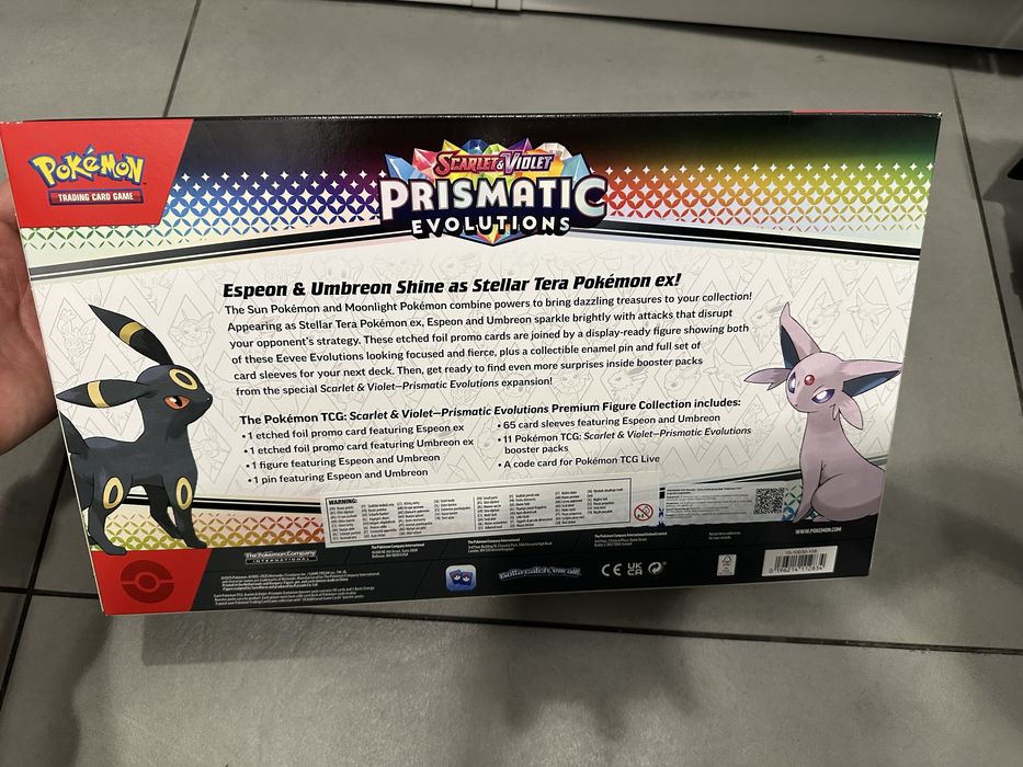 Prismatic Evolutions Figure box Pokemon TCG
