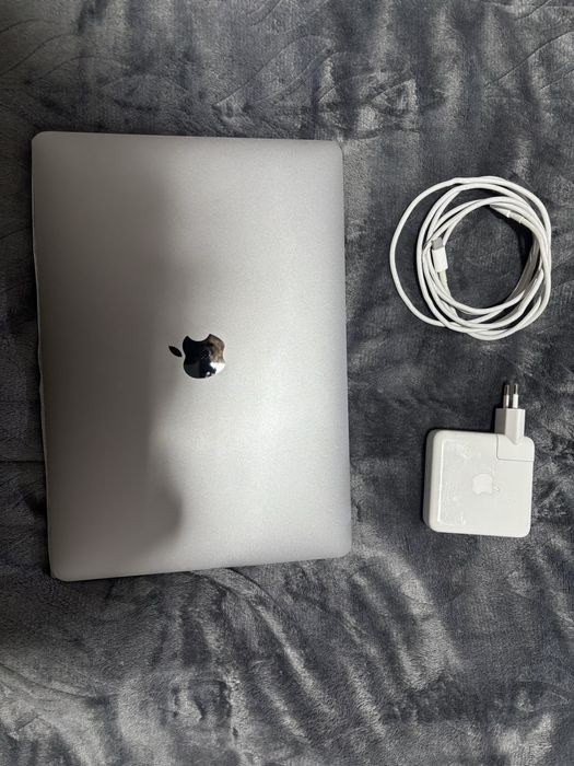 Macbook pro 2017458551254288977923