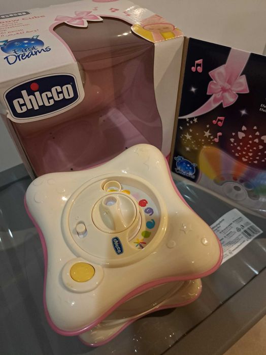 Chicco projektor pozytywka lampka, z oryginalnym pudełkiem.