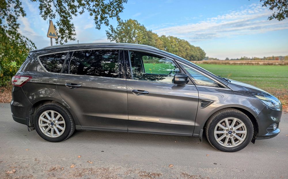 Ford S-Max