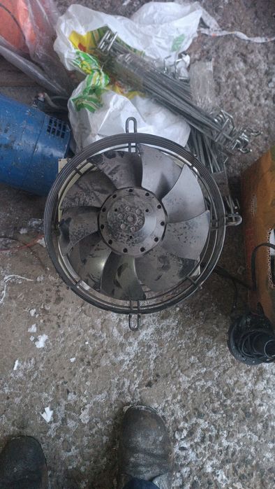 Вентилятор осьовий