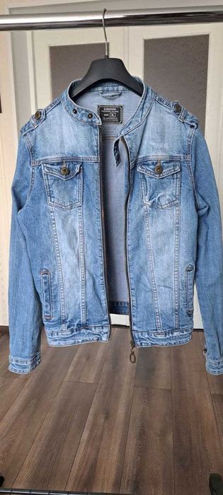 Жіночий джинсовий піджак