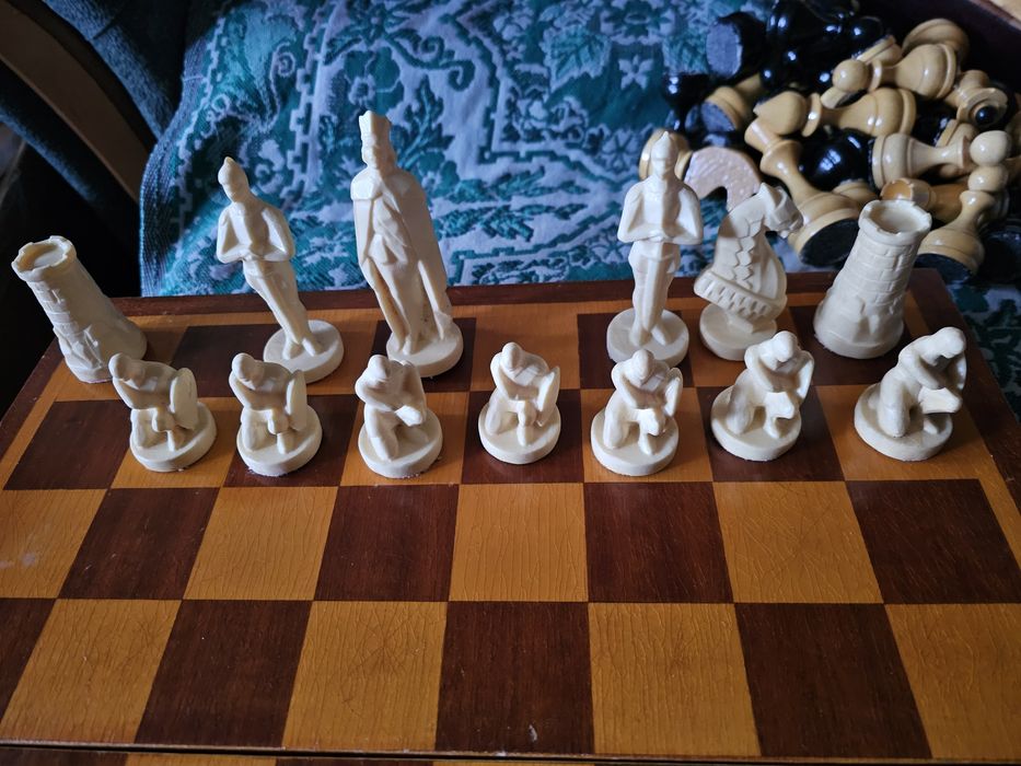 Шахматные фигуры рыцари