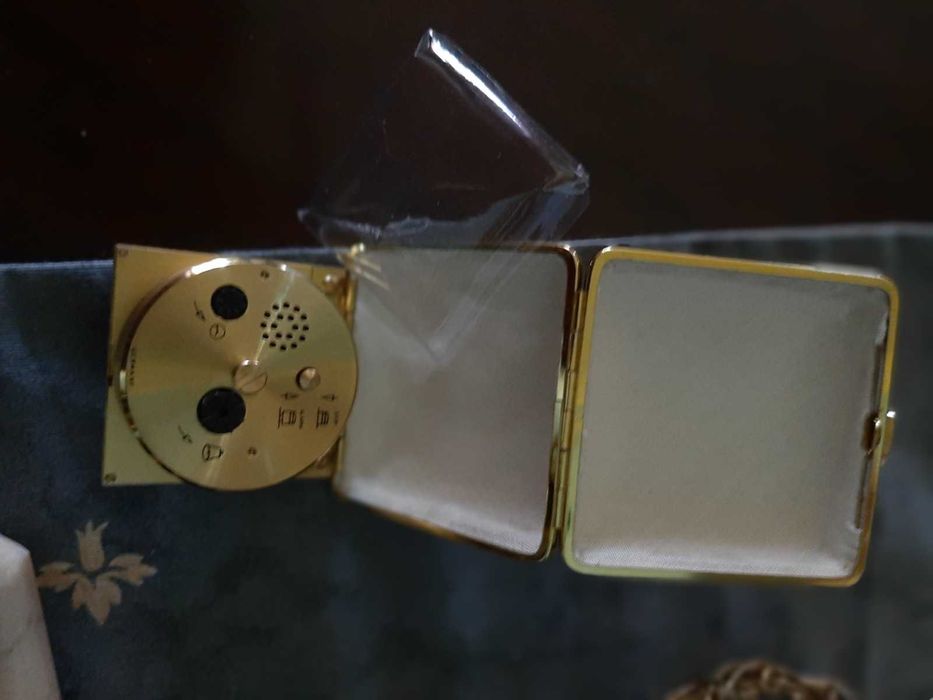 Relógio de viagem vintage